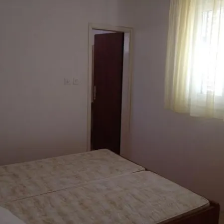 Sveta Nedilja 11433c Apartamento