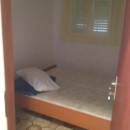 Sveta Nedilja 11433c Apartamento *
